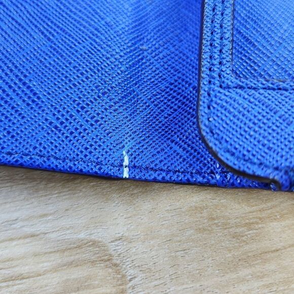 🔸️Michael Kors Blue iPad/Tablet Leather Case - Picture 9 of 10